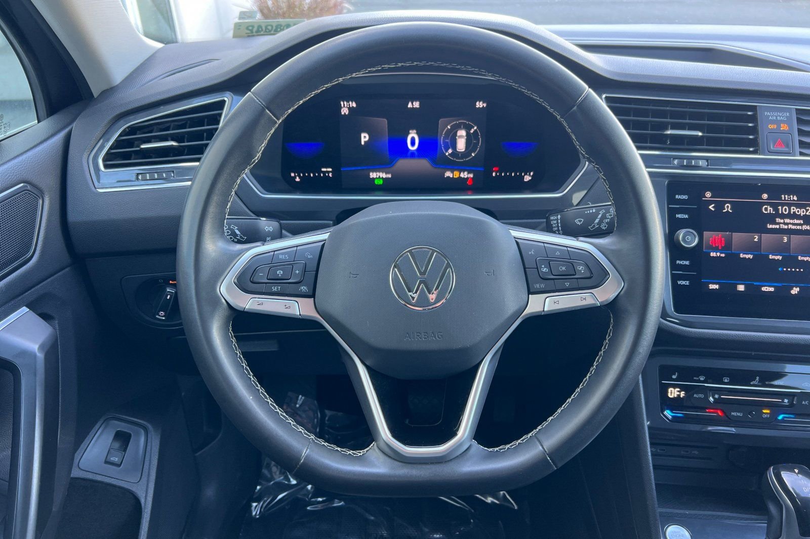 Used 2022 Volkswagen Tiguan SE image 24