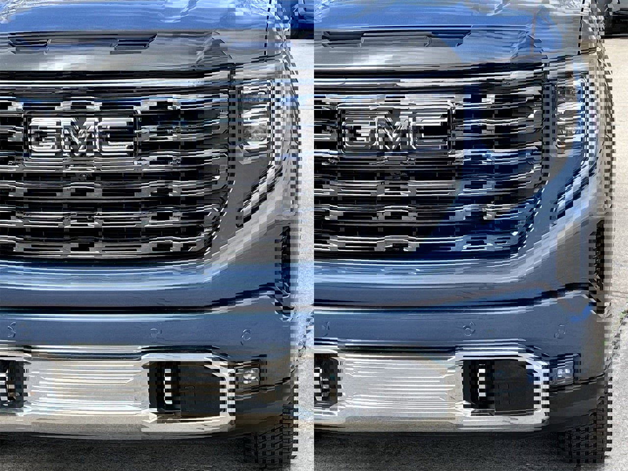 Used 2025 GMC Sierra 1500 Denali Ultimate image 8