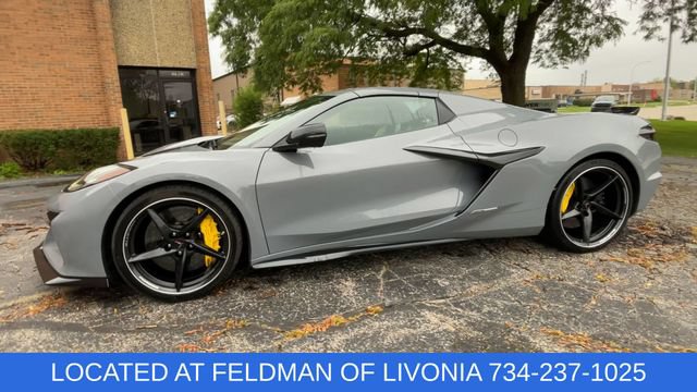 Used 2025 Chevrolet Corvette E-Ray AWD/4WD image 4