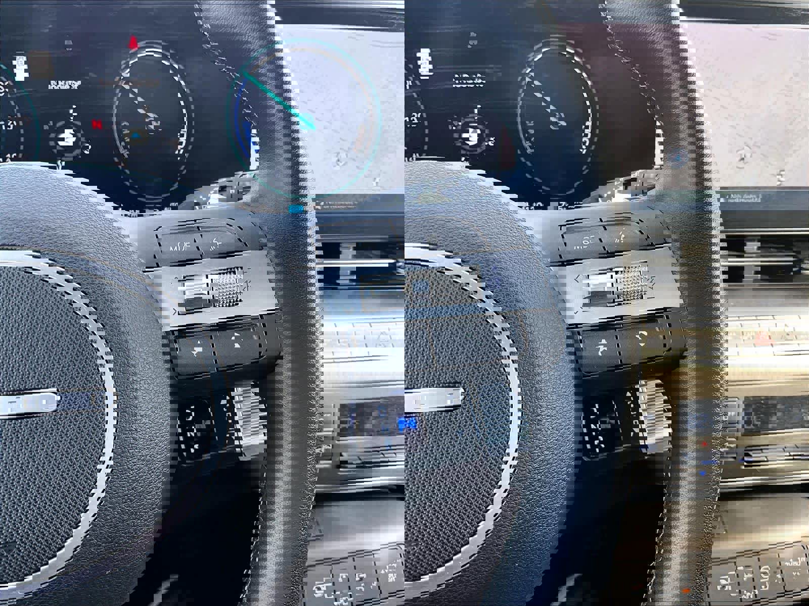 Used 2024 Hyundai Kona Limited image 24