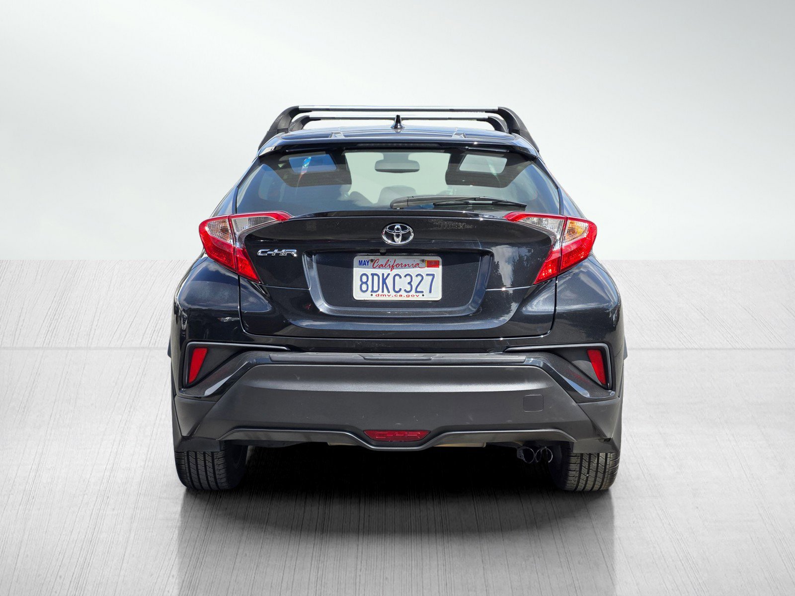 Used 2018 Toyota C-HR XLE FWD image 5