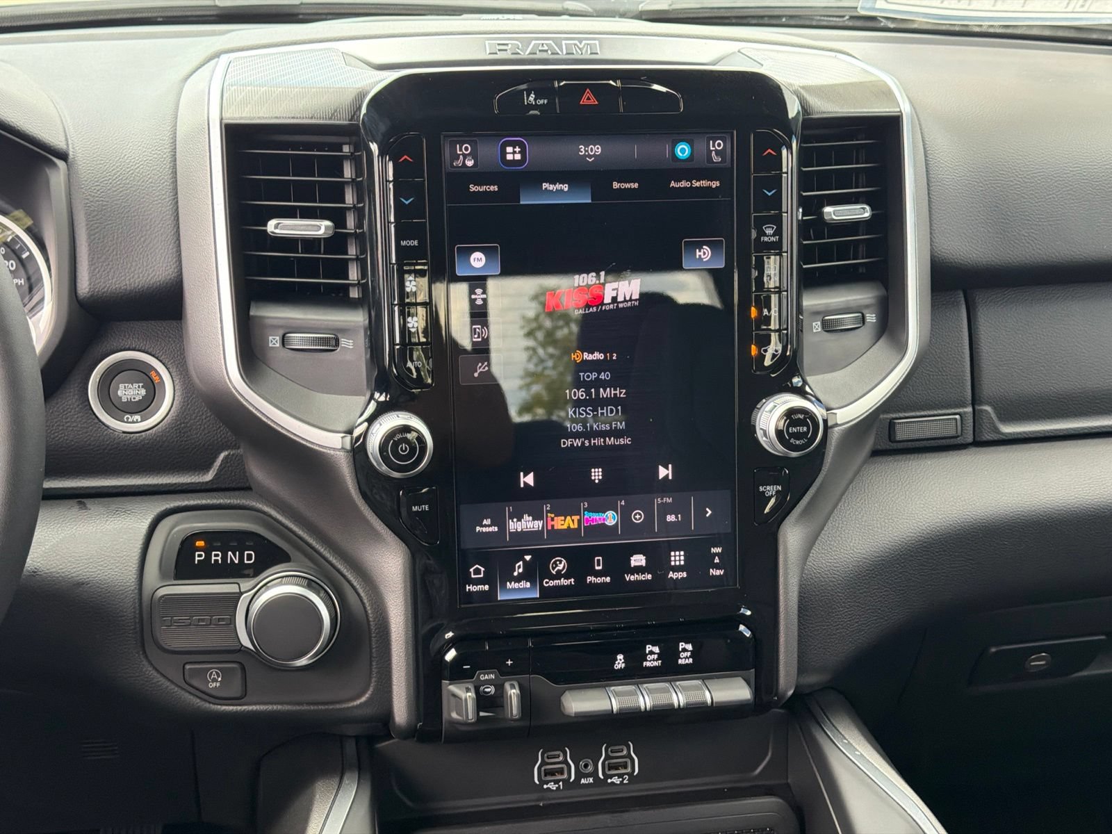 New 2027 RAM 1500 2WD Crew Cab image 21
