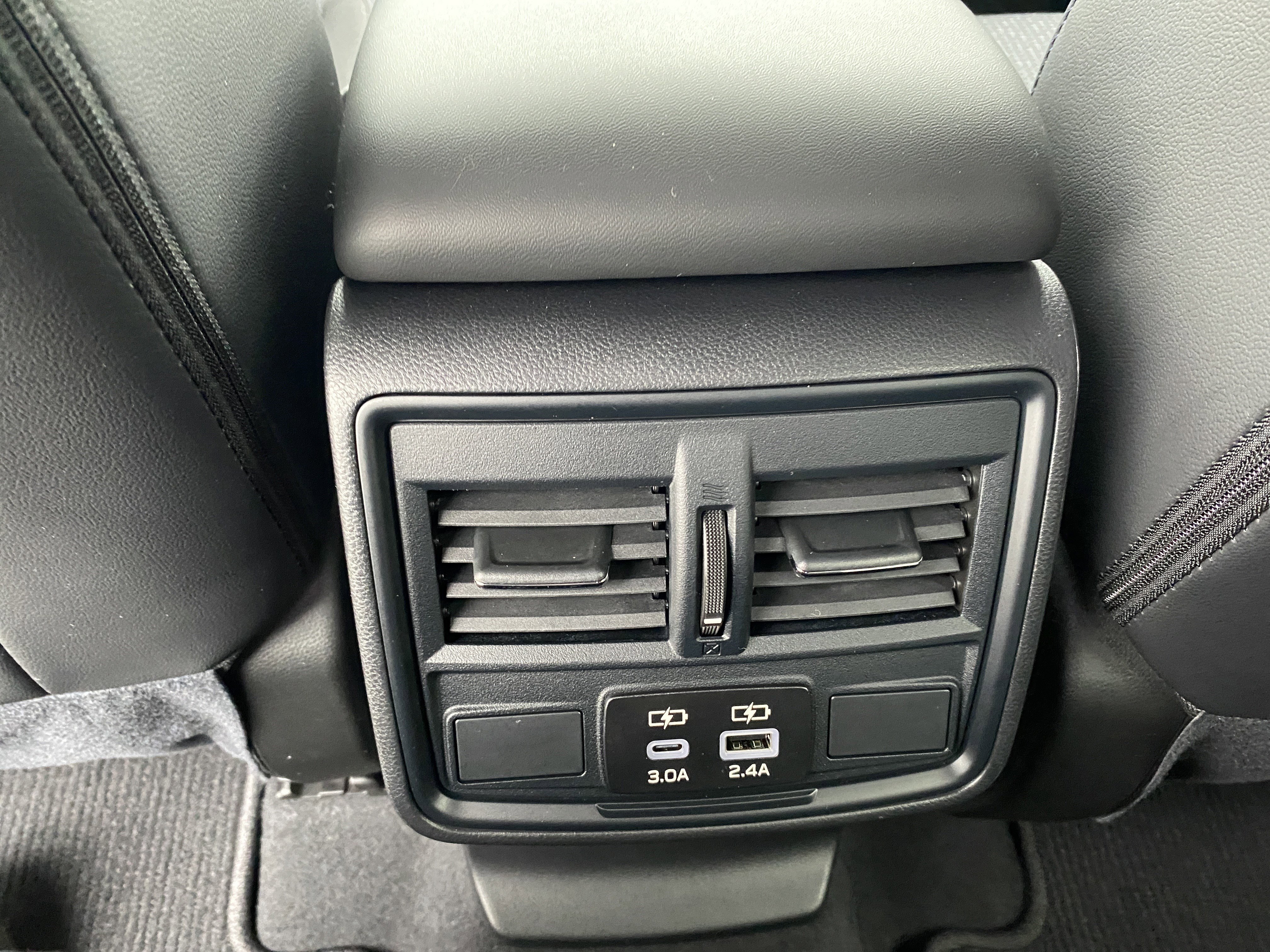 Used 2025 Subaru Forester Premium image 35