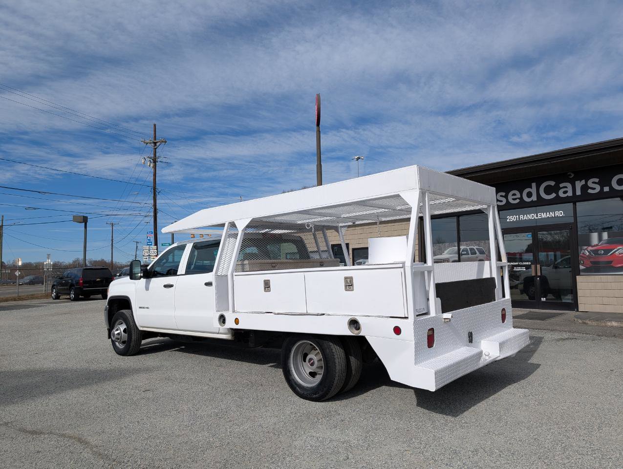 Used 2015 GMC Sierra 3500 2WD Crew Cab image 9