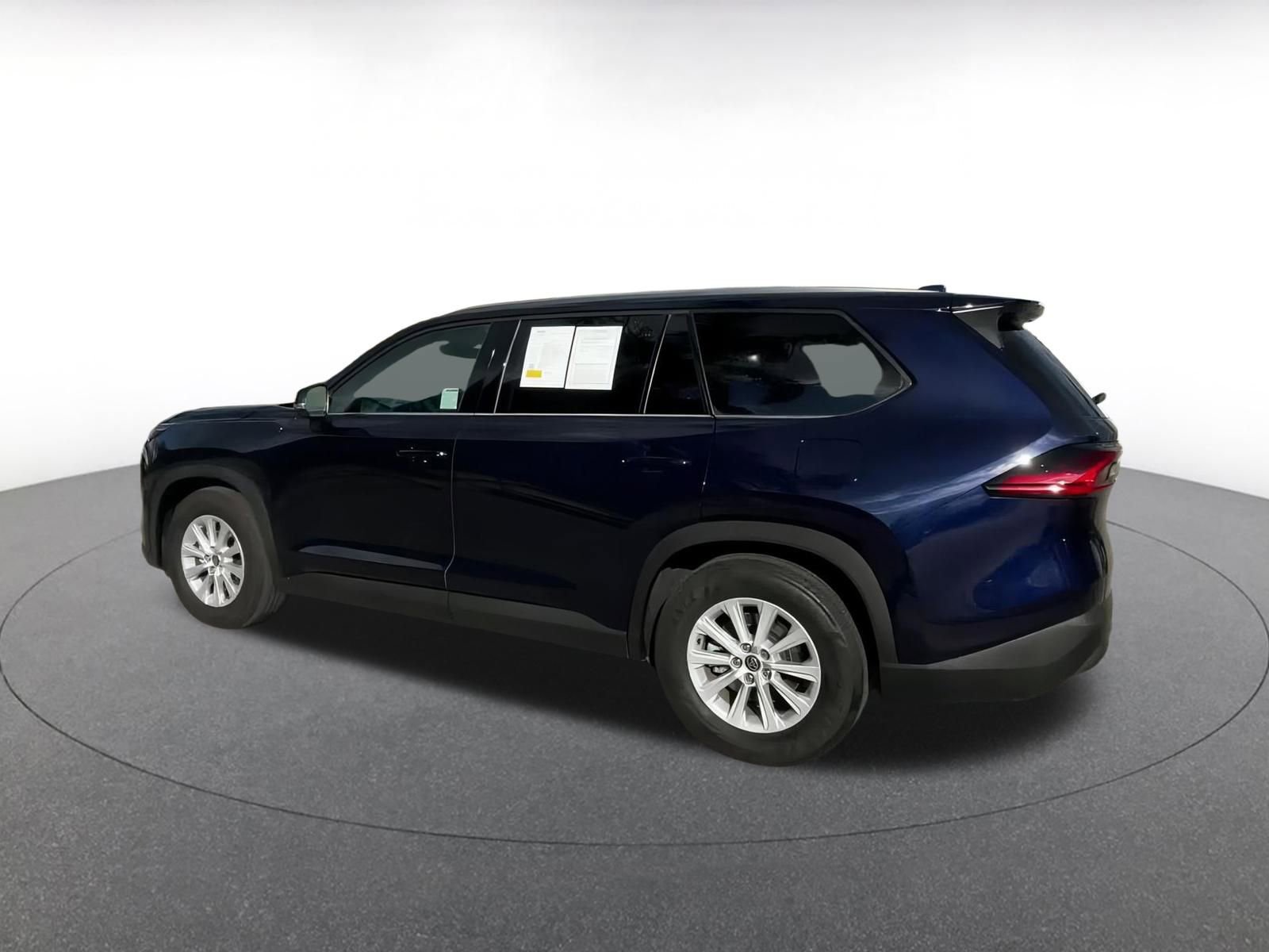 Used 2025 Toyota Grand Highlander FWD image 10