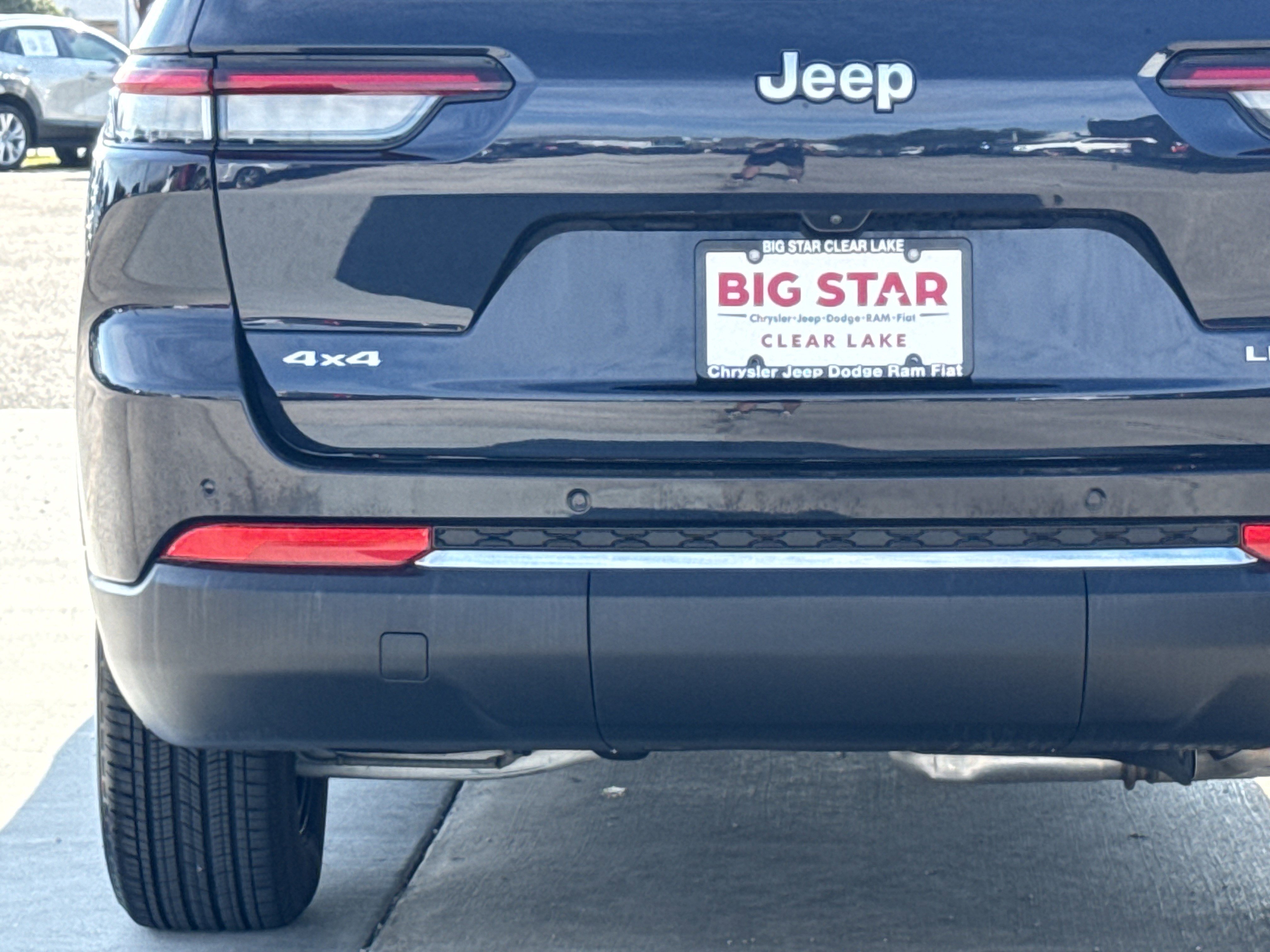 Used 2024 Jeep Grand Cherokee L Limited image 12