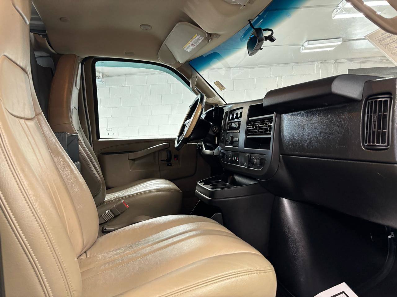 Used 2020 GMC Savana 2500 w/ Driver Convenience Package RWD image 14