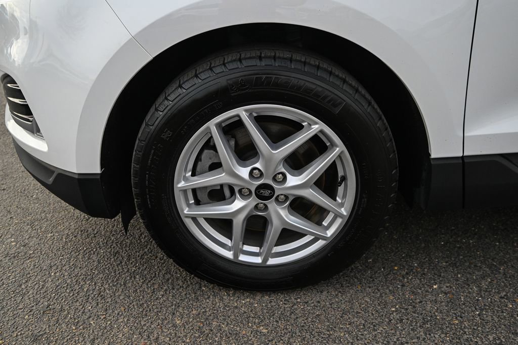 Used 2024 Ford Edge SEL w/ Convenience Package AWD/4WD image 12