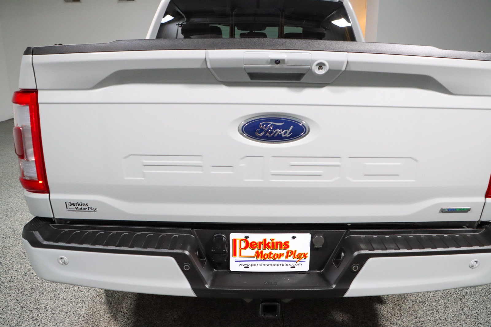 Used 2023 Ford F150 Lariat w/ Equipment Group 502A High AWD/4WD image 8