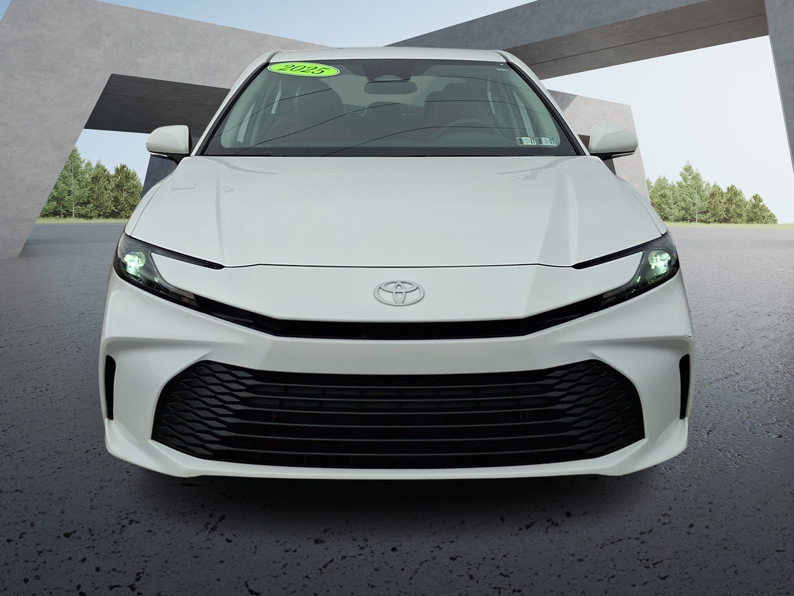 Certified 2025 Toyota Camry LE FWD image 2