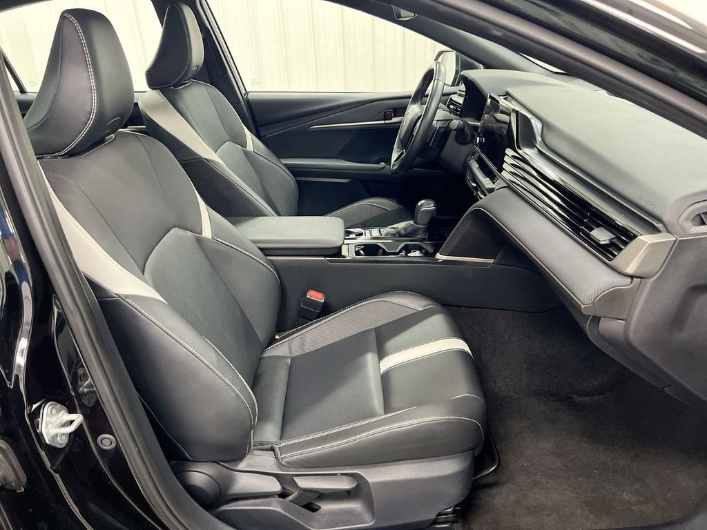 Used 2025 Toyota Camry SE FWD image 22