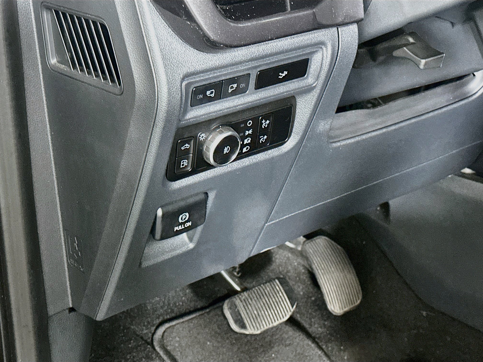 Used 2023 Ford F150 XLT w/ Equipment Group 302A High AWD/4WD image 17