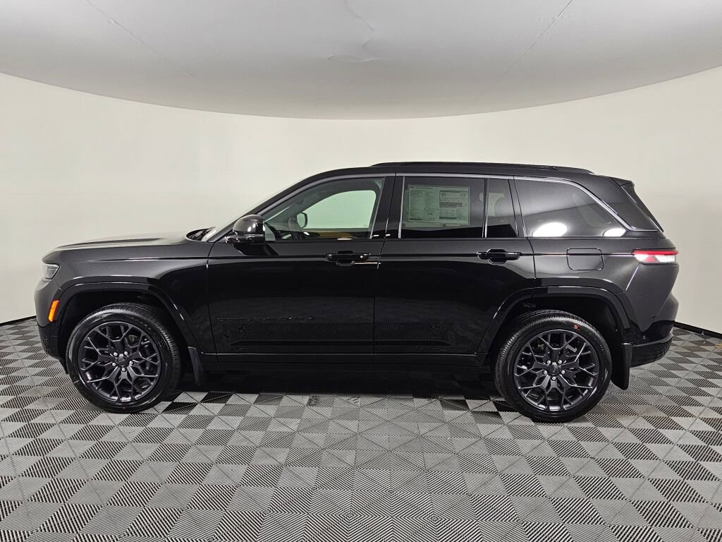 New 2026 Jeep Grand Cherokee Summit w/ Obsidian Package AWD/4WD image 7