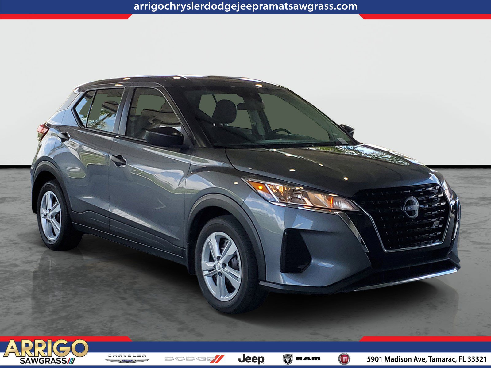Used 2023 Nissan Kicks S FWD image 1