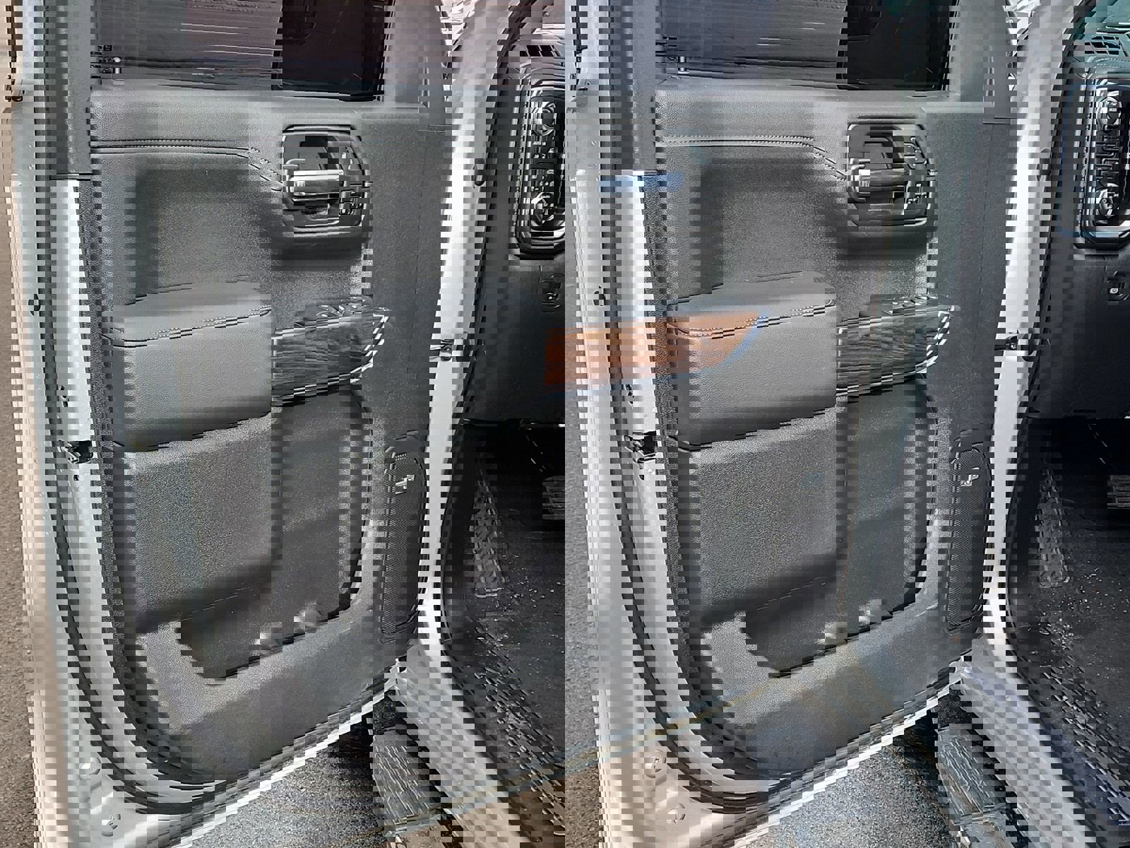 Used 2020 GMC Sierra 1500 SLT w/ SLT Premium Package image 12