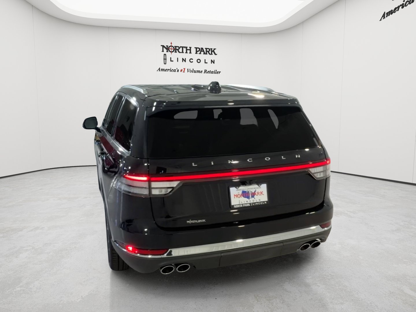 New 2026 Lincoln Aviator 2WD image 8