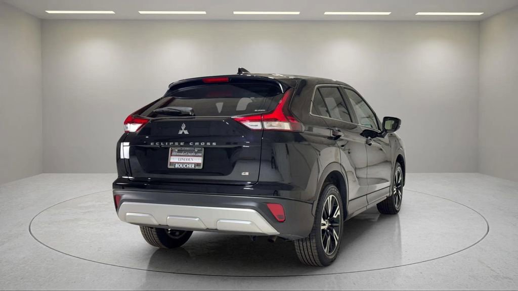 Used 2025 Mitsubishi Eclipse Cross SE image 3