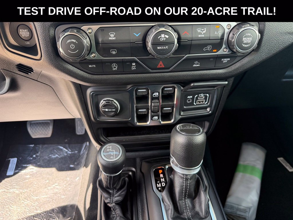 New 2026 Jeep Gladiator Sport AWD/4WD image 17