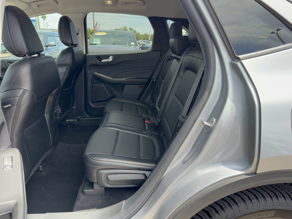 Certified 2022 Ford Escape SEL AWD/4WD image 13