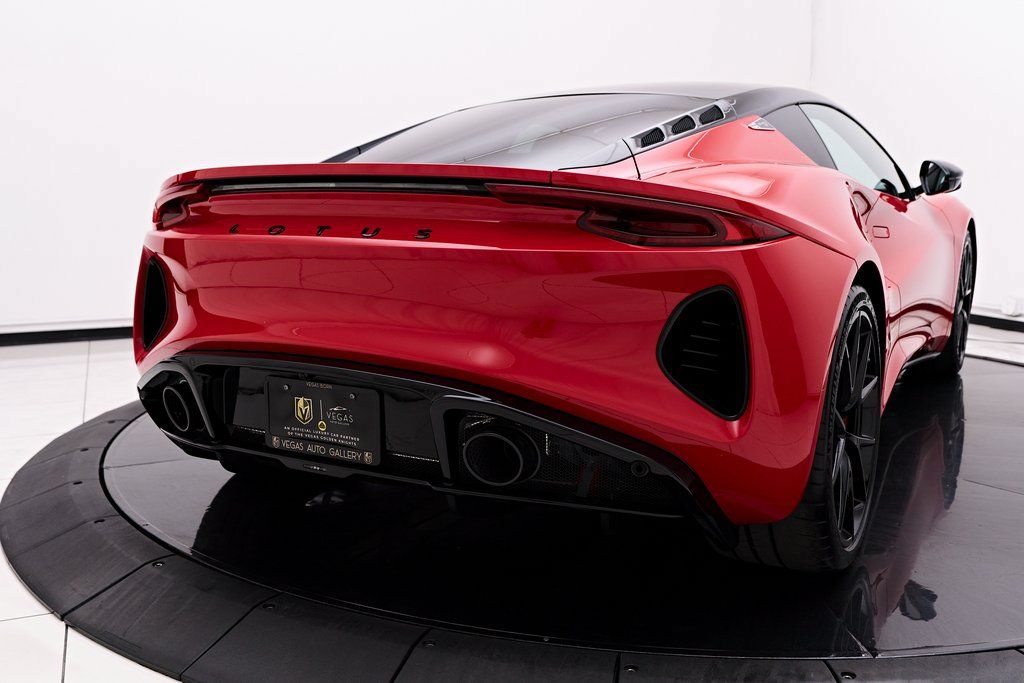 Used 2025 Lotus Emira RWD image 31