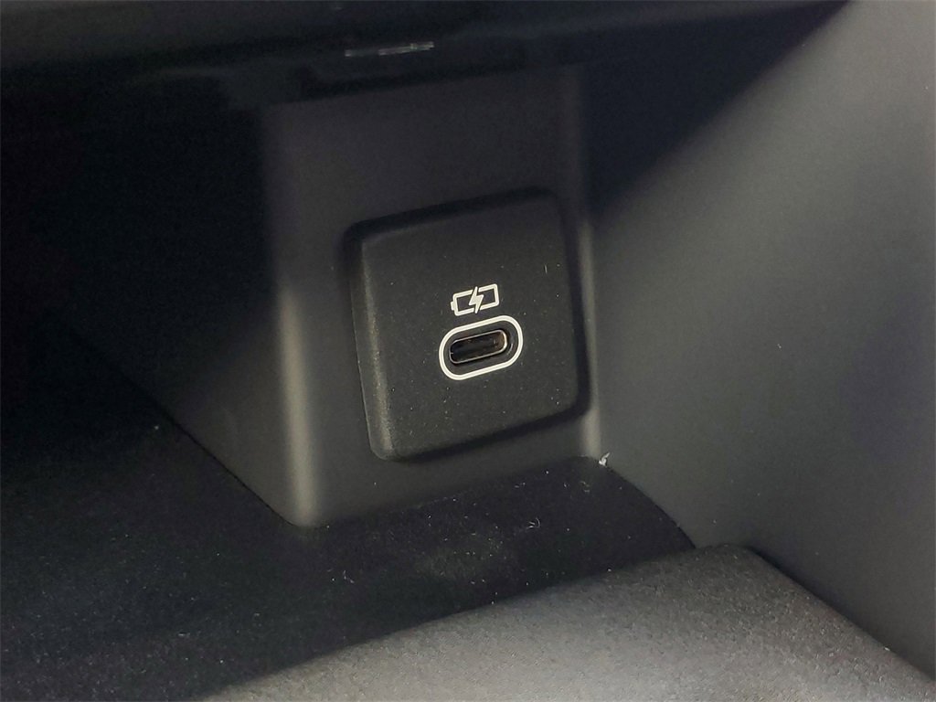 New 2025 Land Rover Discovery Dynamic SE image 26