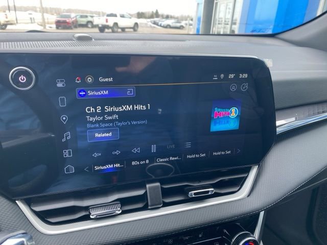 New 2026 Chevrolet Equinox LT w/ Convenience Package II image 12