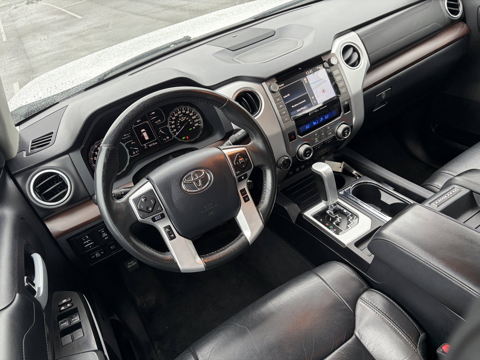 Used 2020 Toyota Tundra Limited w/ Limited Premium Package AWD/4WD image 10