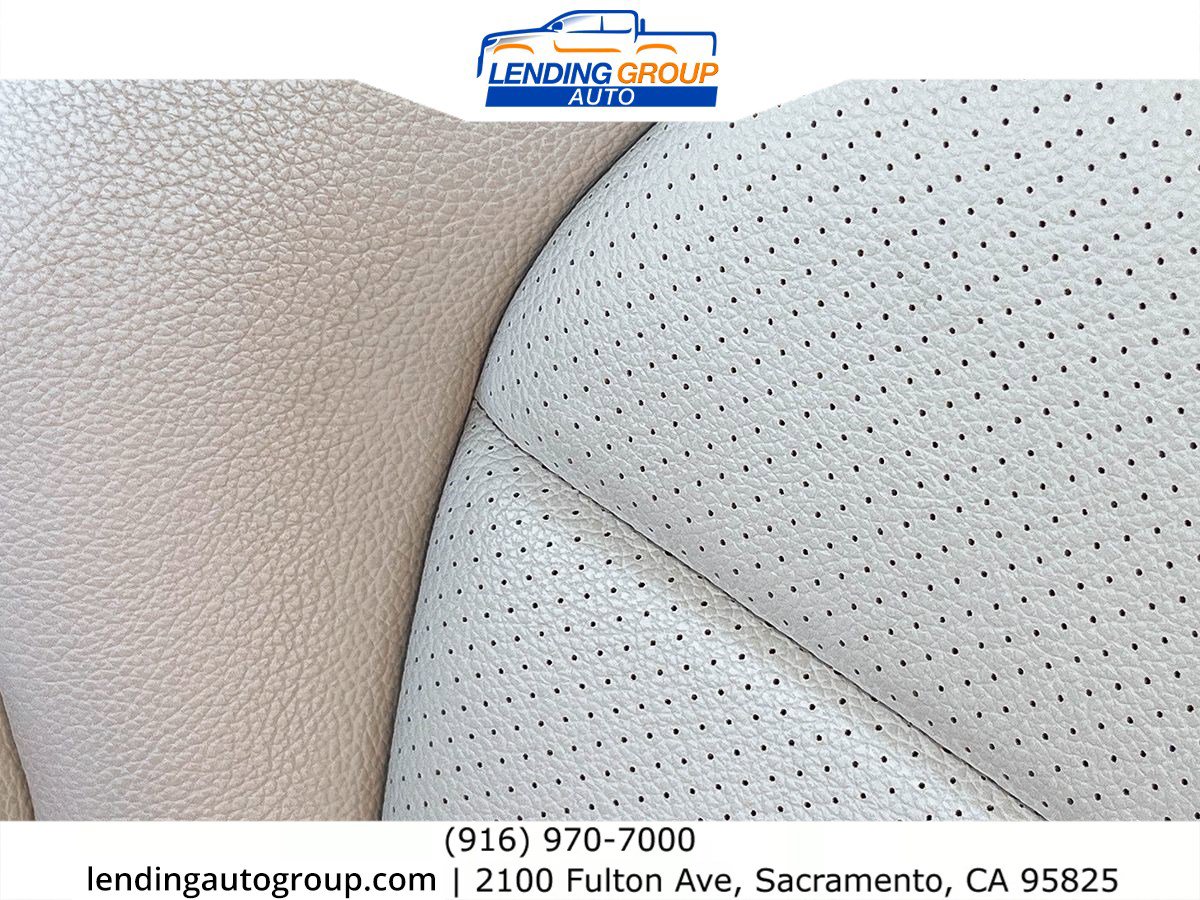 Used 2015 Mercedes-Benz C 300 4MATIC Sedan image 23