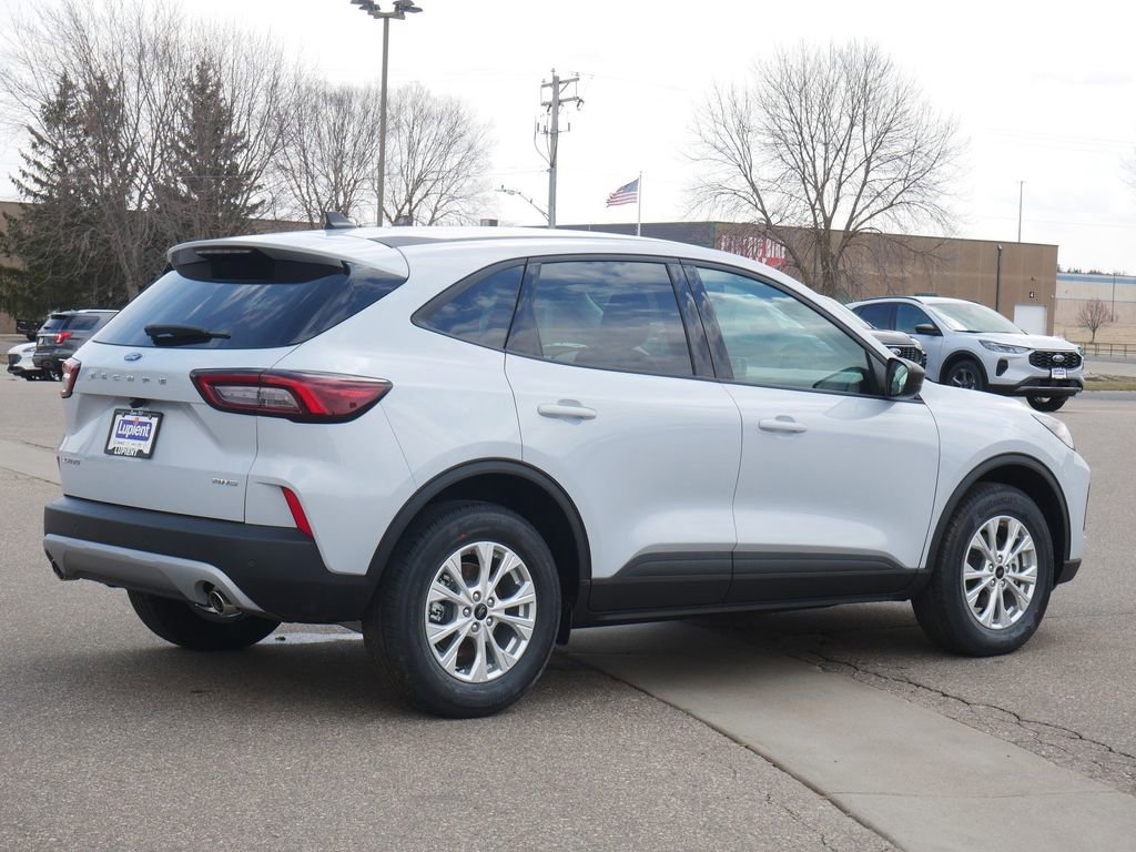 New 2026 Ford Escape Active w/ Tech Pack #1 AWD/4WD image 3