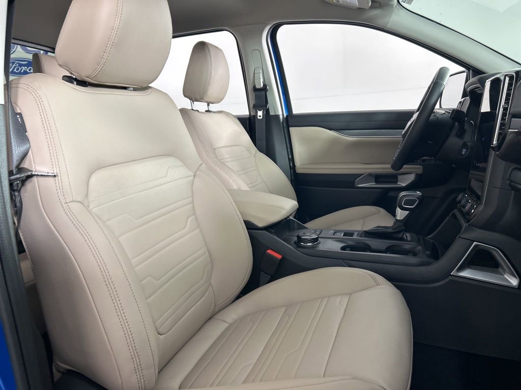 New 2025 Ford Ranger Lariat w/ FX4 Off-Road Package image 31