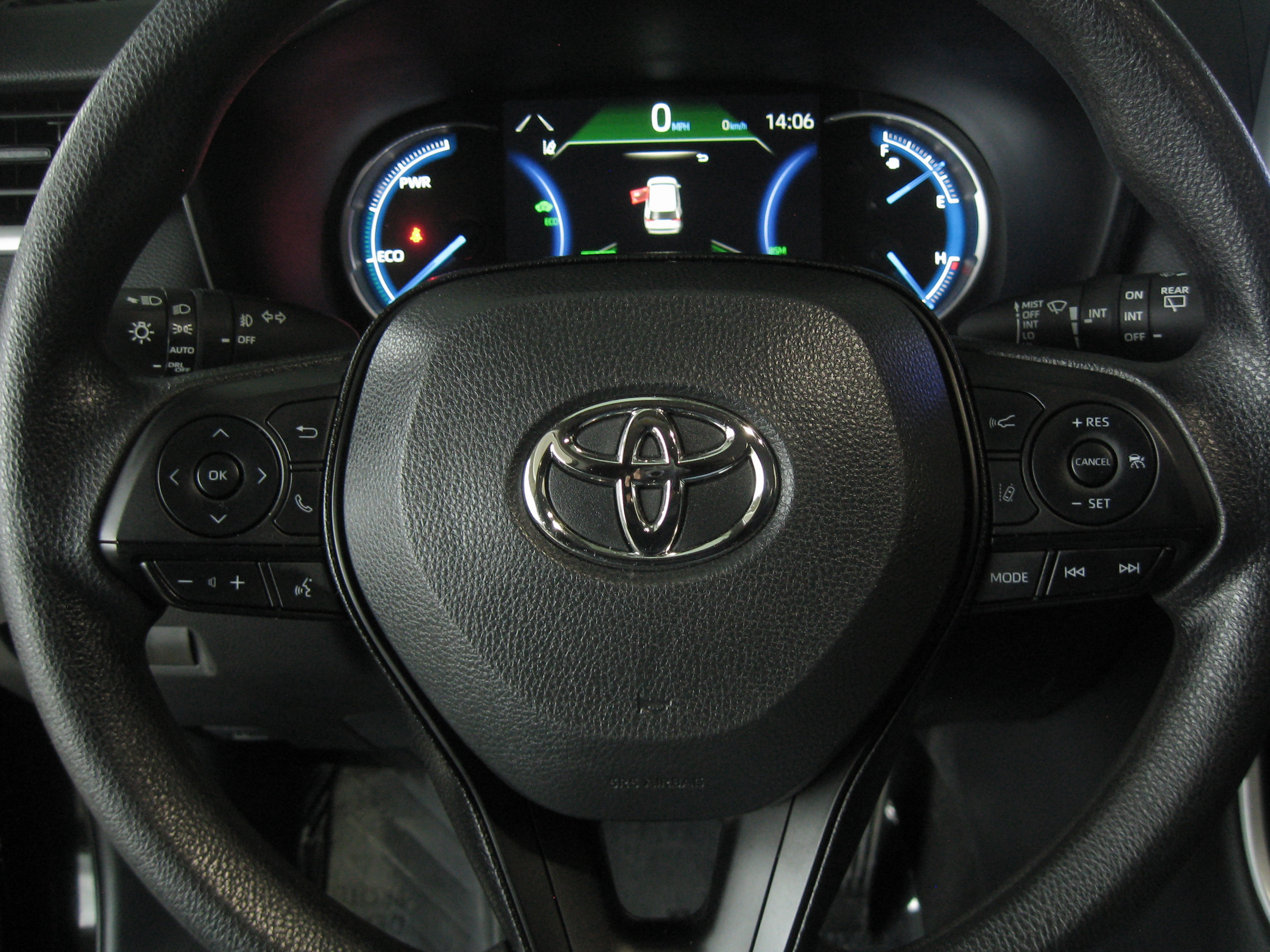Used 2023 Toyota RAV4 AWD Hybrid image 13