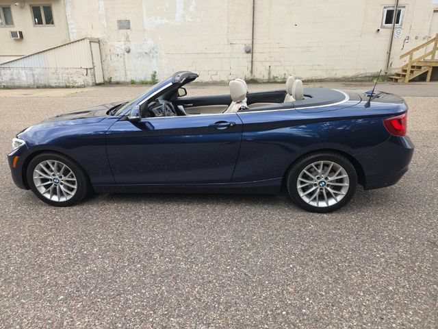 Used 2016 BMW 228i xDrive Convertible AWD/4WD image 4