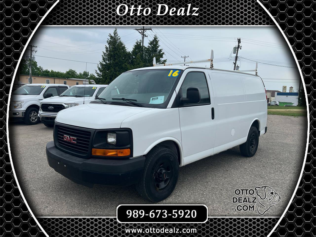 Used 2016 GMC Savana 2500 RWD image 1