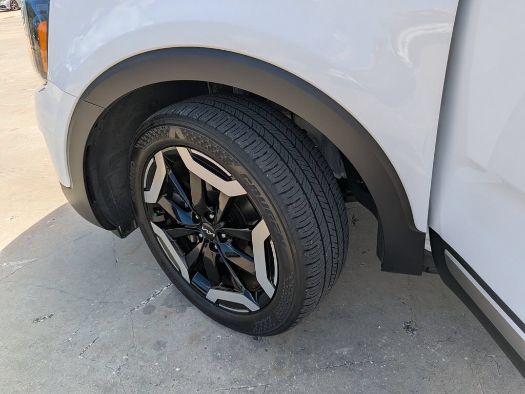 Certified 2024 Kia Telluride S FWD image 36
