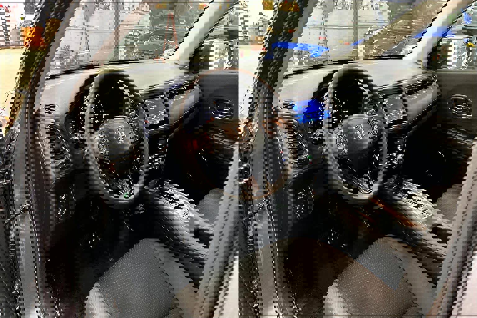 Used 2019 Honda HR-V EX image 18