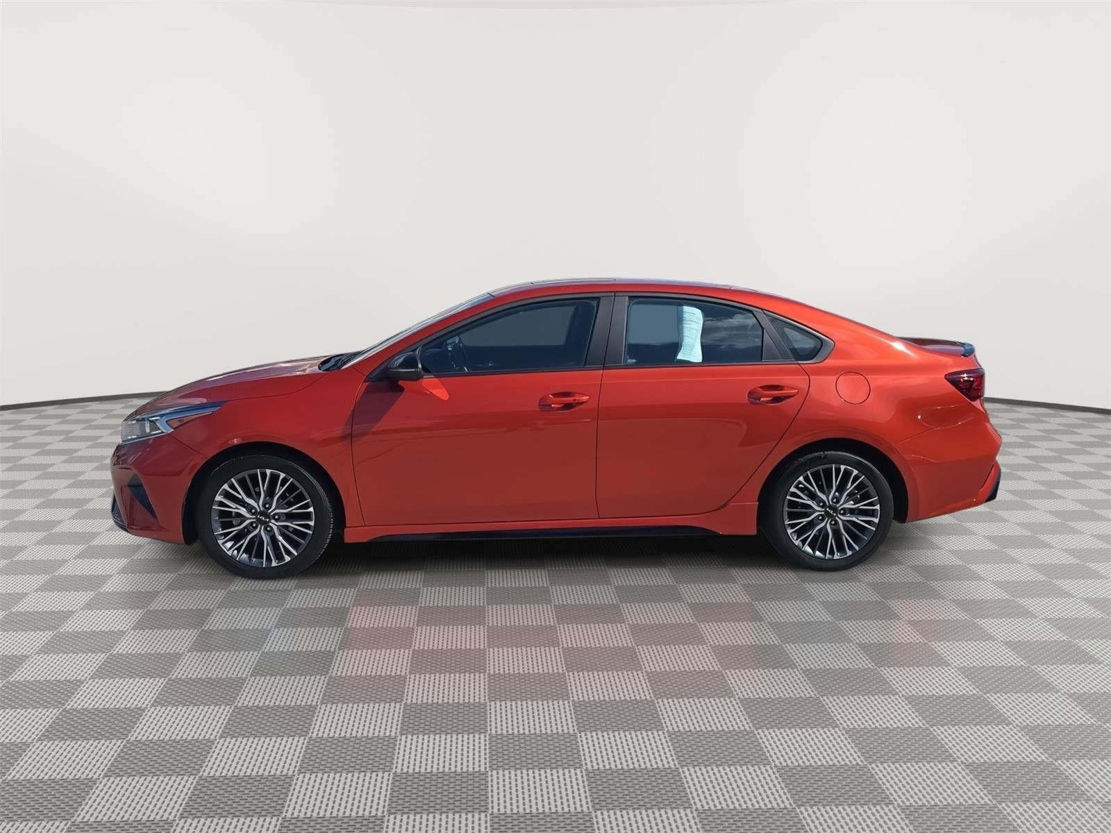 Used 2023 Kia Forte GT-Line w/ GT-Line Premium Package FWD image 7