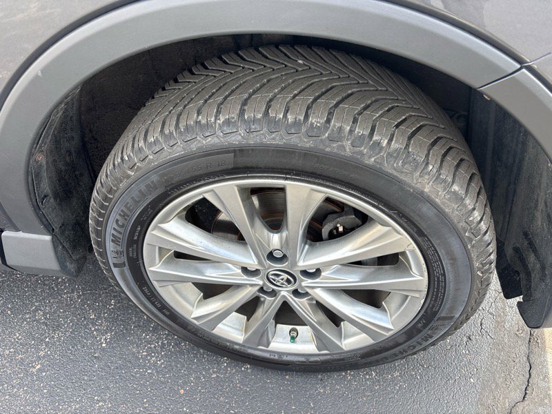 Used 2017 Toyota RAV4 Limited image 40