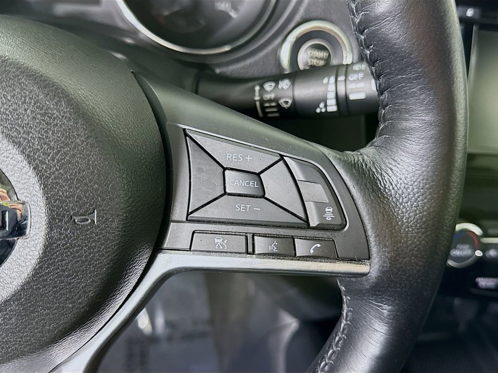 Used 2018 Nissan Rogue SV w/ Sun & Sound Touring Package image 23