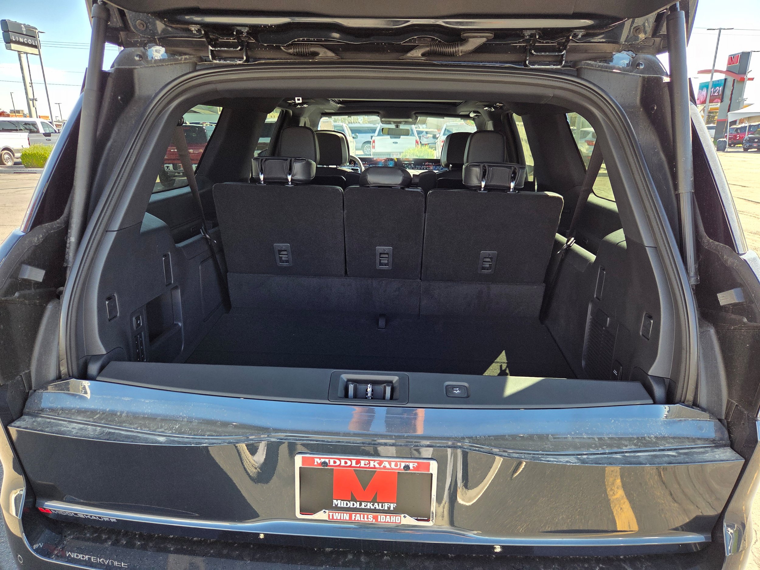 New 2026 Lincoln Navigator L Reserve w/ Jet Appearance Package AWD/4WD image 28