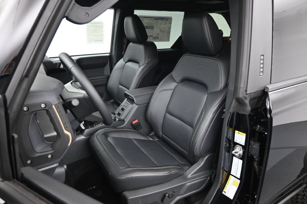New 2026 Ford Bronco Badlands w/ Wildtrak Package AWD/4WD image 8