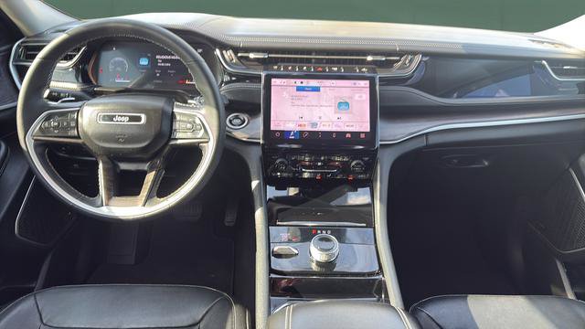 Used 2022 Jeep Grand Cherokee L Limited AWD/4WD image 19
