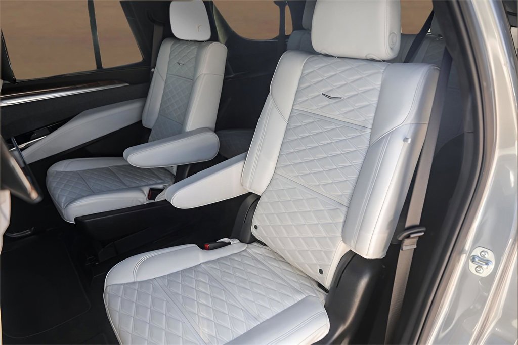 Certified 2025 Cadillac Escalade Sport Platinum w/ LPO, Floor Liner Package image 23