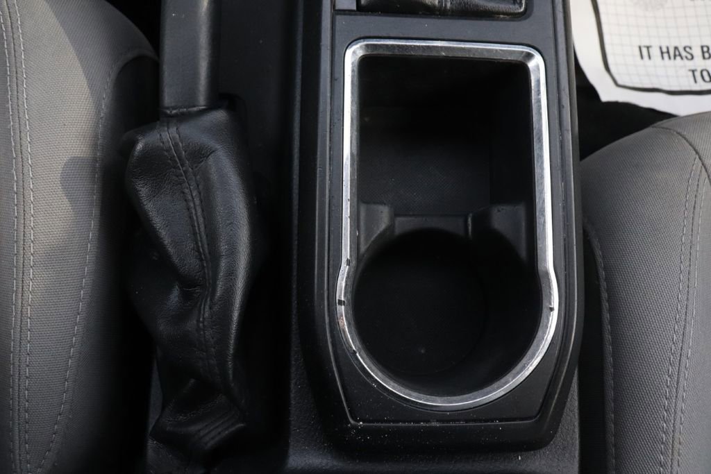 Used 2017 Toyota Tacoma SR image 25