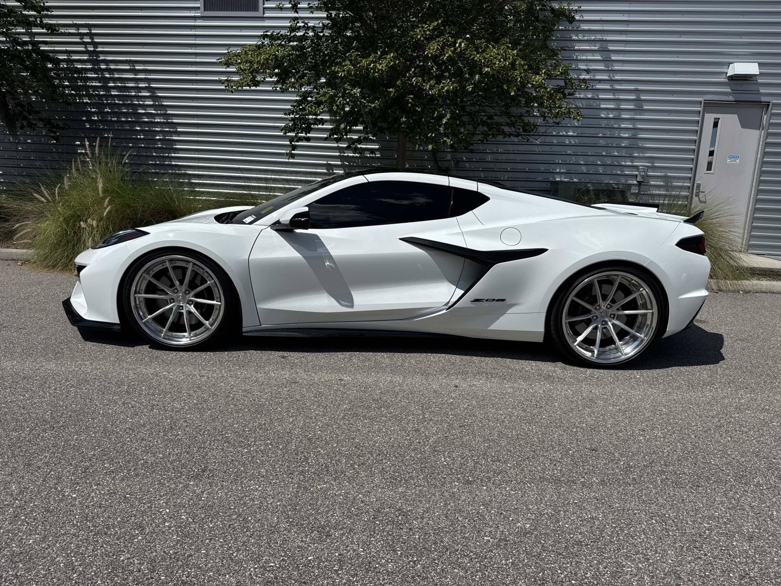 Used 2024 Chevrolet Corvette Z06 w/ Battery Protection Package RWD image 2
