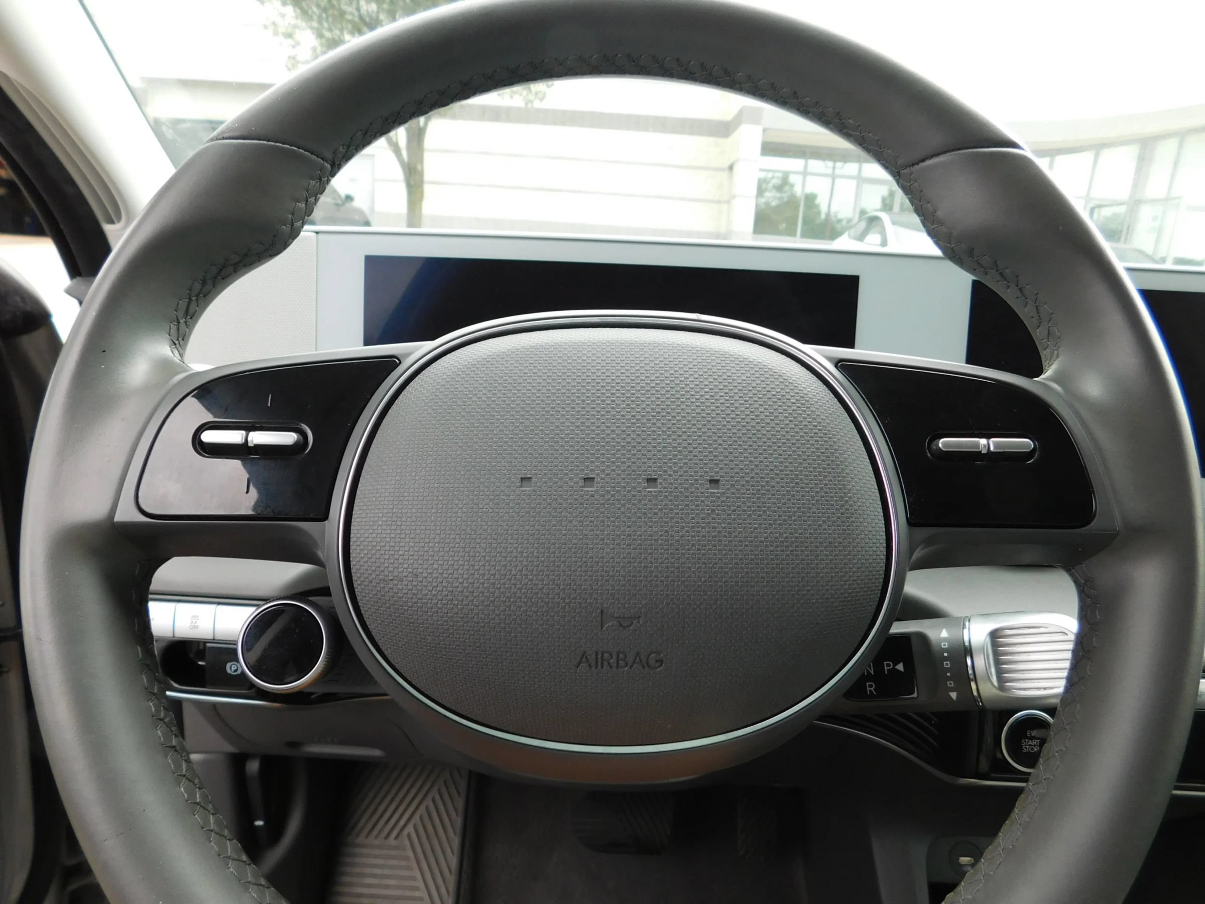 Used 2024 Hyundai Ioniq 5 SE RWD image 19