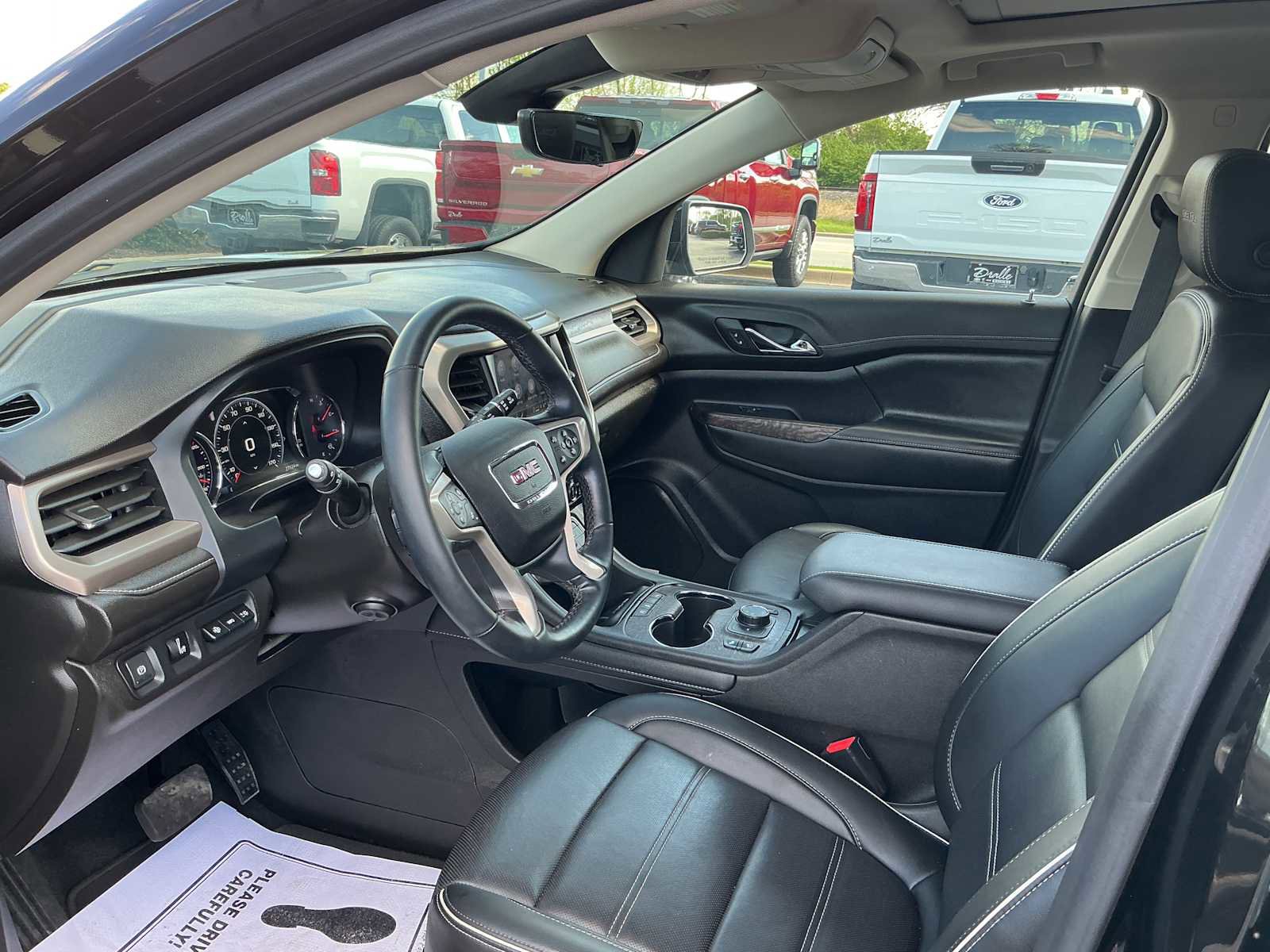 Used 2023 GMC Acadia Denali w/ Denali Ultimate Package AWD/4WD image 18