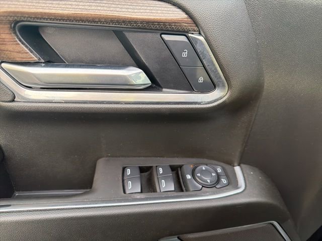 Used 2025 Chevrolet Silverado 1500 LT AWD/4WD image 30