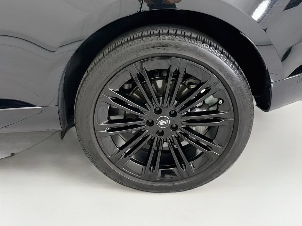 Used 2025 Land Rover Range Rover SE AWD/4WD image 30
