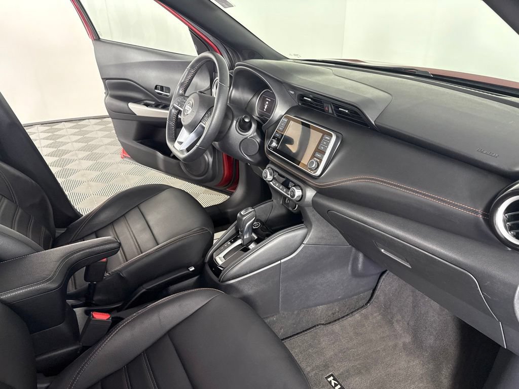 Used 2020 Nissan Kicks SR w/ SR Premium Package FWD image 31