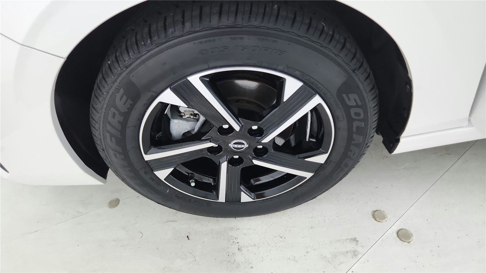 Used 2024 Nissan Sentra SV image 41